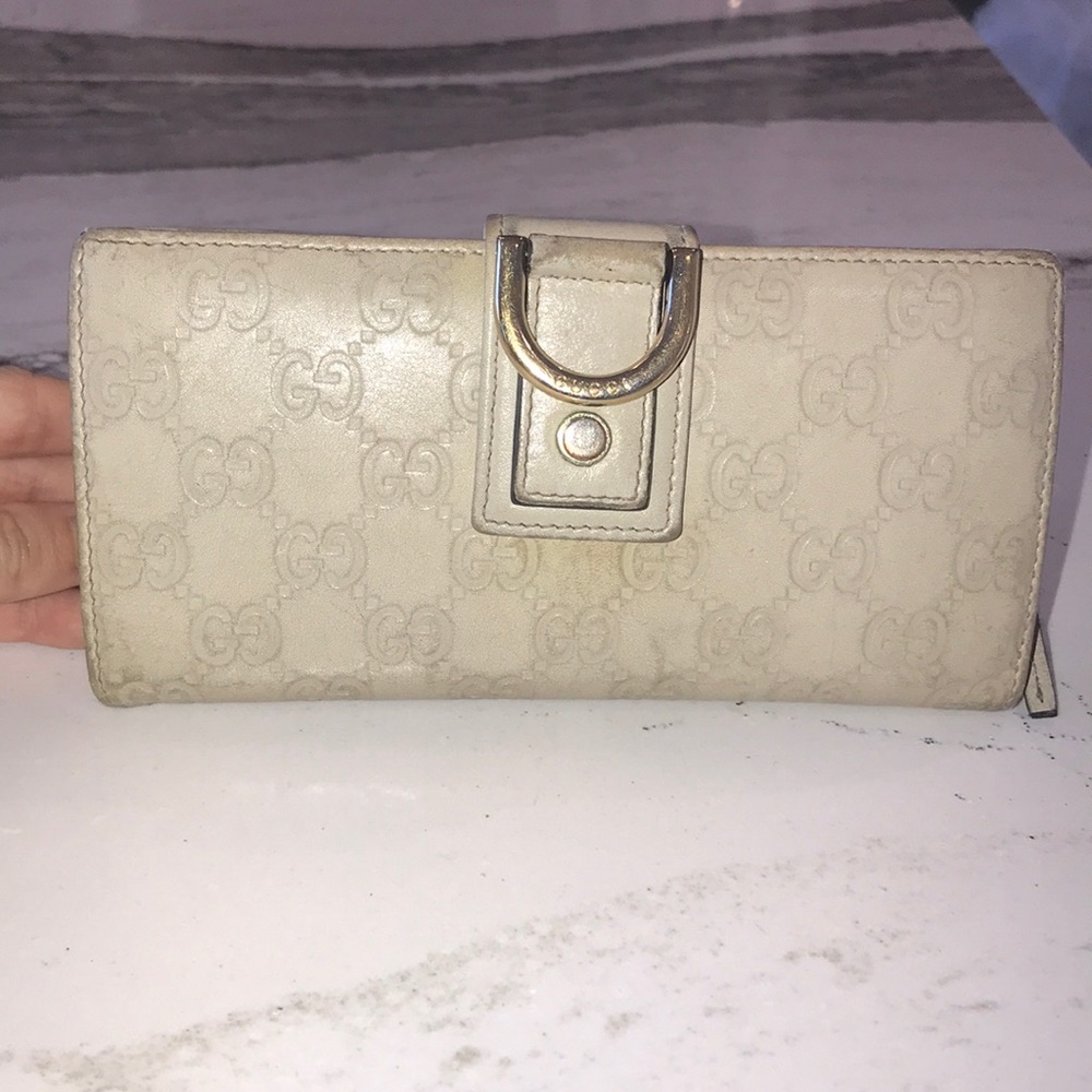 Gucci Beige Leather Wallet